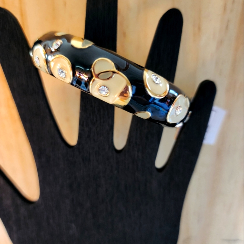 STUNNING Sequin™ Black Enamel & Gold-Tone Crystal Hinged Bangle Bracelet – NWT